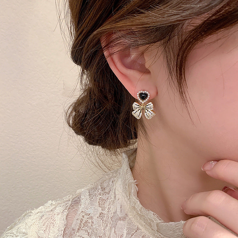 Heart Pearl 925 Silver Needle Earrings with Tassels
