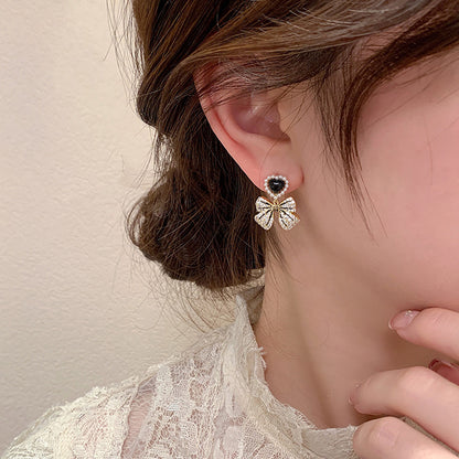 Heart Pearl 925 Silver Needle Earrings with Tassels