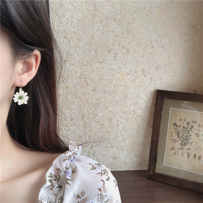 Asymmetrical Daisy Earrings - Korean Minimalist Style